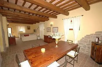 Casale Etrusco تودي